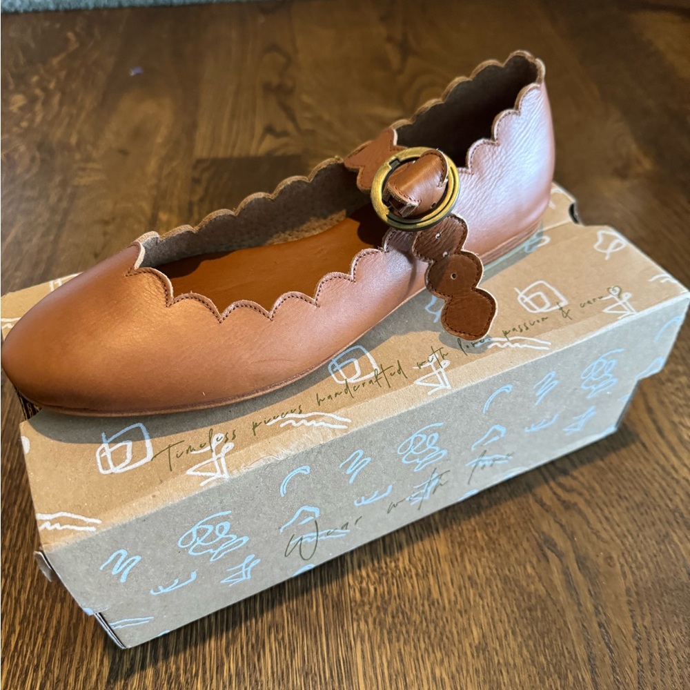 Bali Elf Leather MIA Rosa Ballet Flats Size 9 Tan New Scalloped Flats Buckle